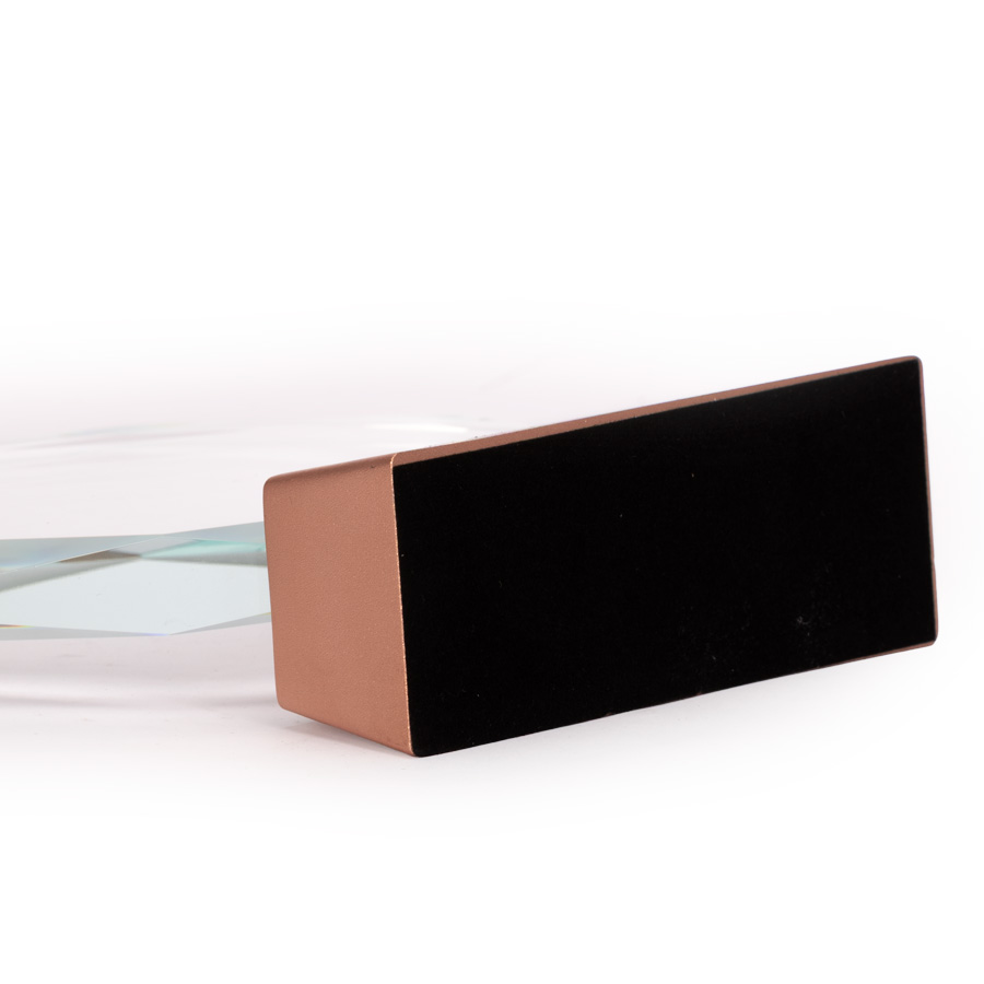 Trofeo Galvano de Cristal "RUNE" con base encobrizada. - Imagen 7
