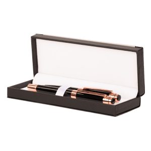 Set de Escritura "THORTON" negro con detalles encobrizados.